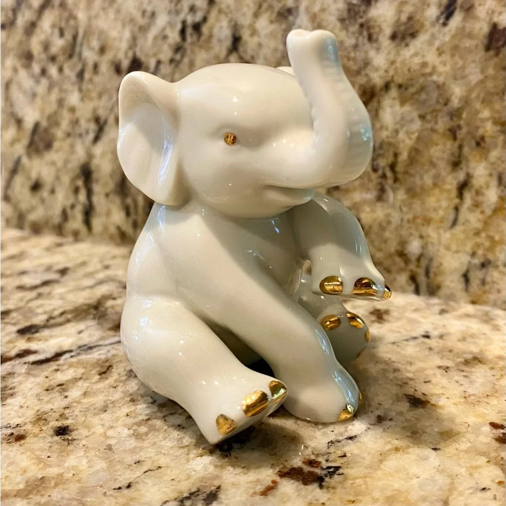 Vintage Lenox Ivory and Gold Porcelain Elephant Figurine - Picture 2 of 5